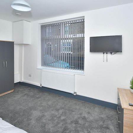 Townhouse @ 24 Brunswick Place Stoke Etruria Extérieur photo
