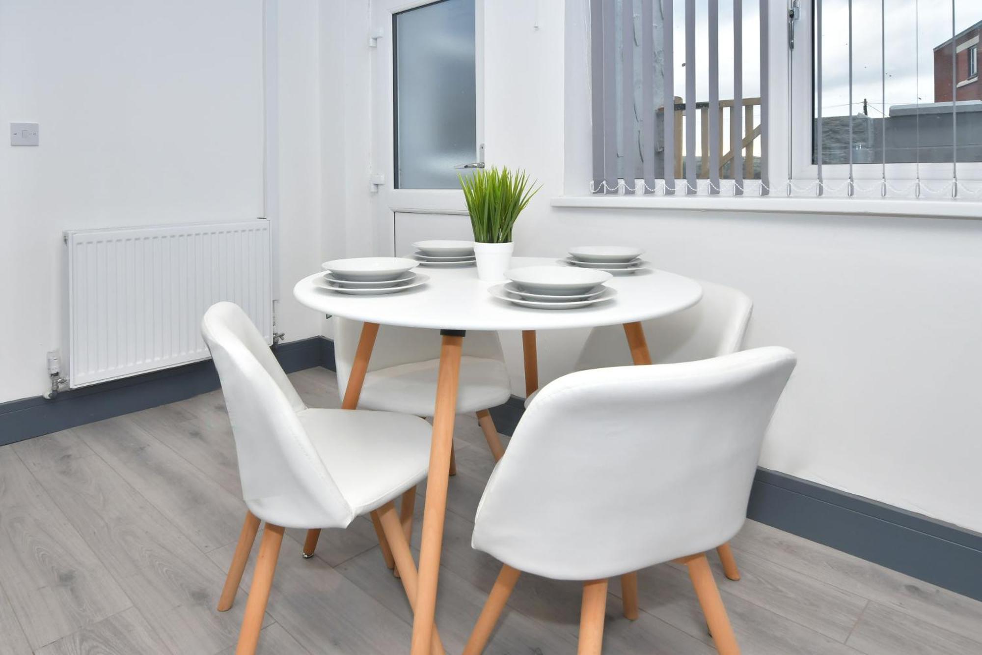 Townhouse @ 24 Brunswick Place Stoke Etruria Extérieur photo