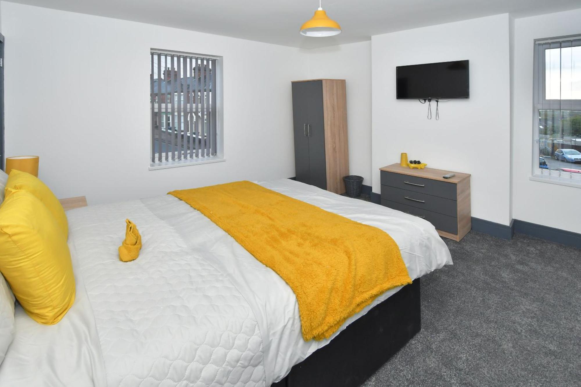 Townhouse @ 24 Brunswick Place Stoke Etruria Extérieur photo