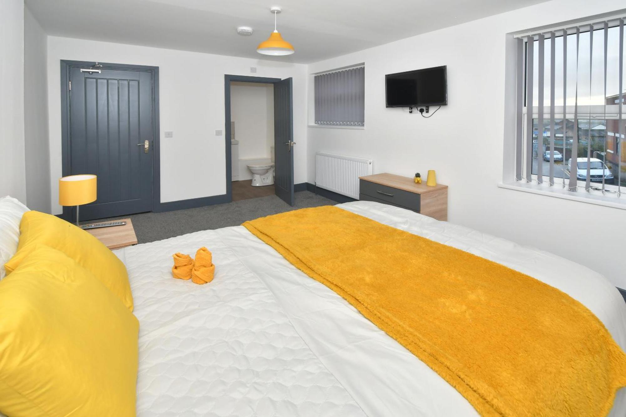 Townhouse @ 24 Brunswick Place Stoke Etruria Extérieur photo