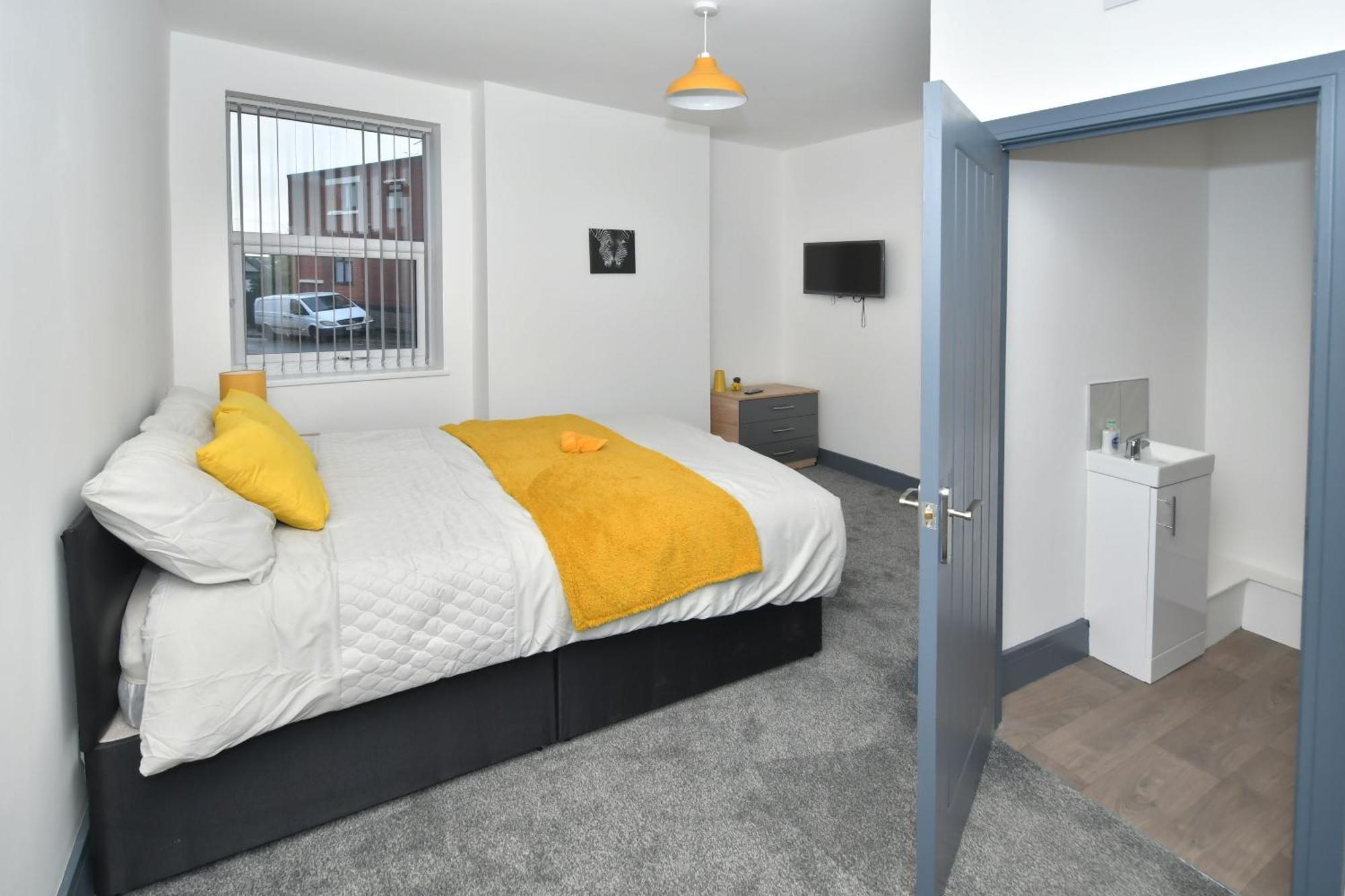 Townhouse @ 24 Brunswick Place Stoke Etruria Extérieur photo